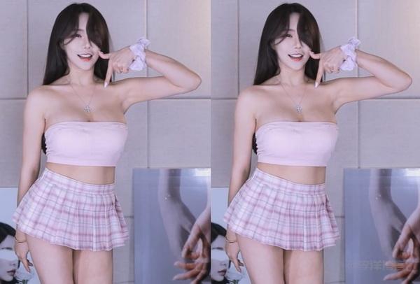 韩国美女洗澡视频,“清新夏日，泡澡教学：韩式美女私房洗澡全揭秘！”